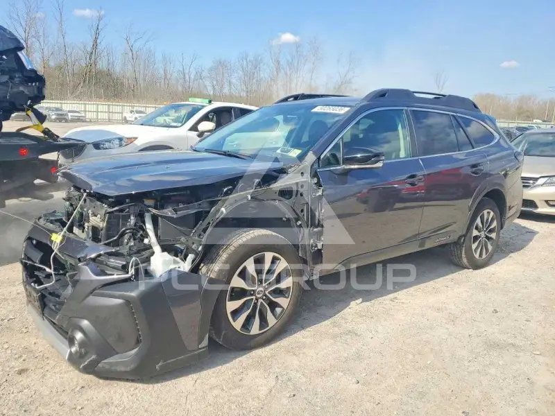 2025 Subaru Outback photo