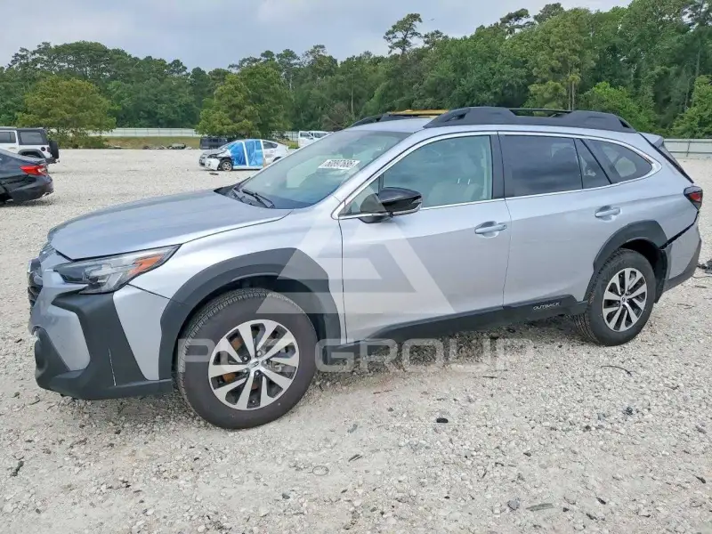 2025 Subaru Outback photo
