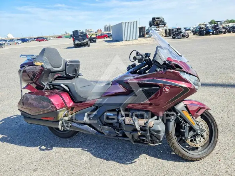 2025 Honda GL photo