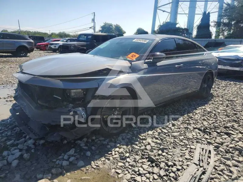 2025 Honda Accord photo