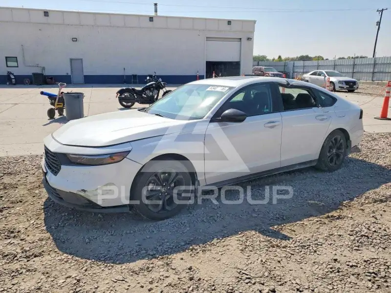 2025 Honda Accord photo