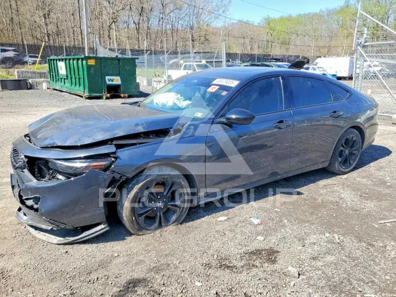 2025 Honda Accord photo