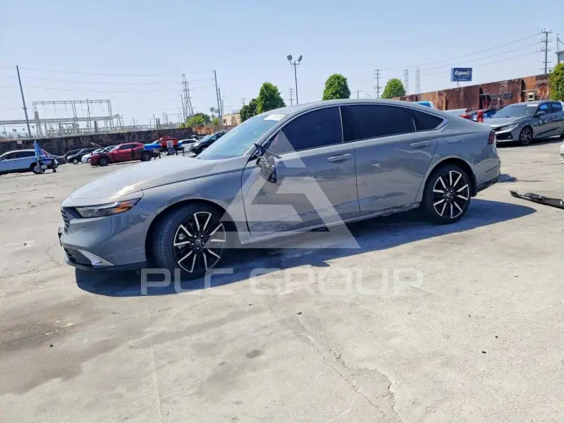 2025 Honda Accord photo