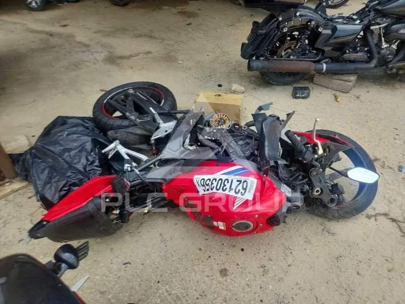 2025 Honda CBR photo