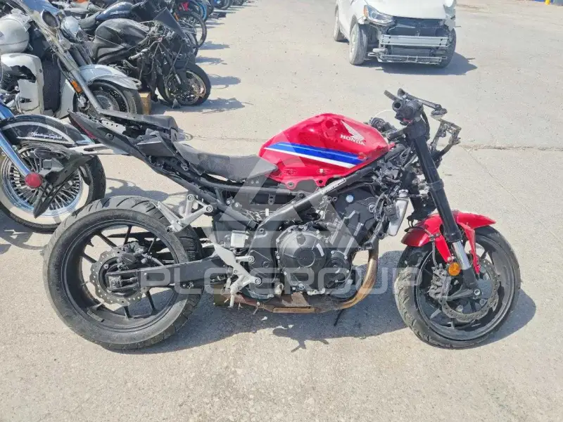 2025 Honda CBR фото