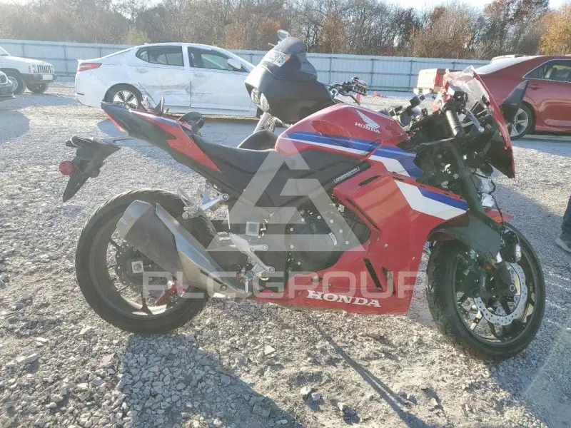 2025 Honda CBR фото