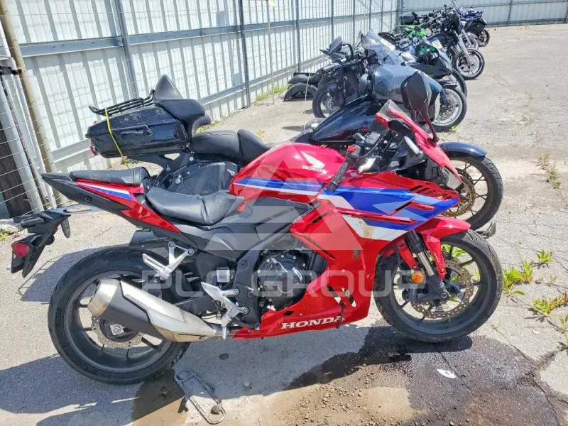 2025 Honda CBR фото