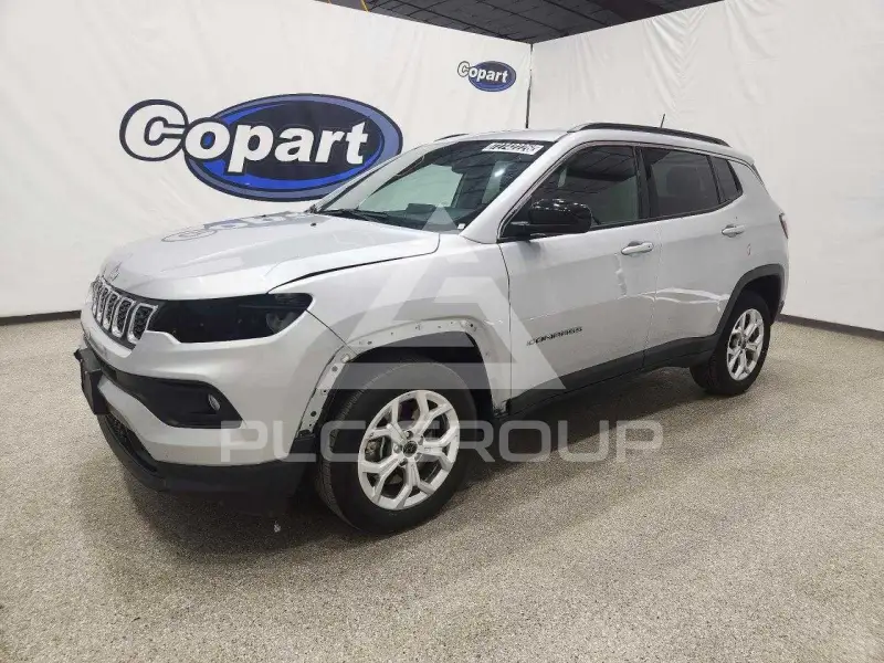 2025 Jeep COMPASS photo