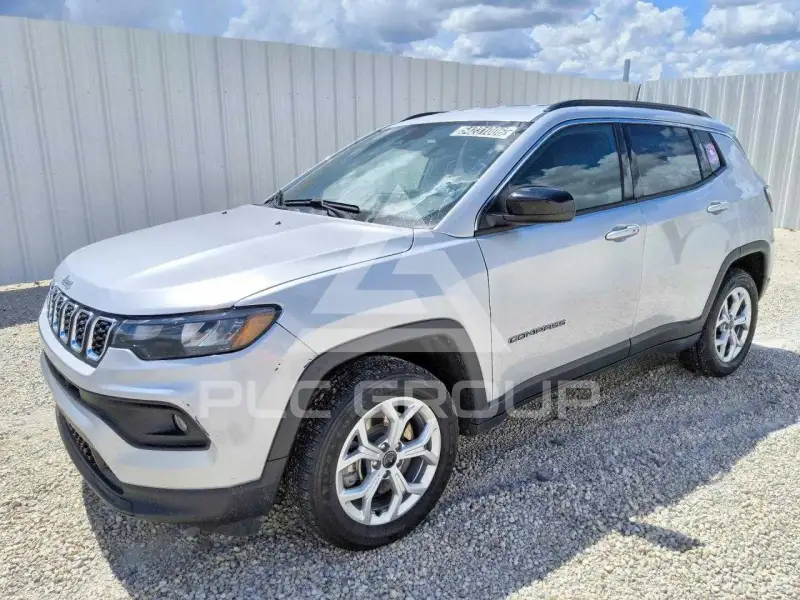 2025 Jeep COMPASS photo