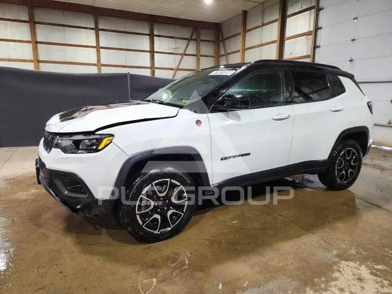 2025 Jeep COMPASS фото