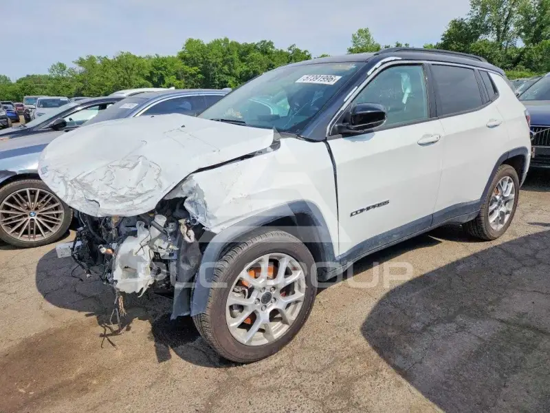 2025 Jeep COMPASS photo