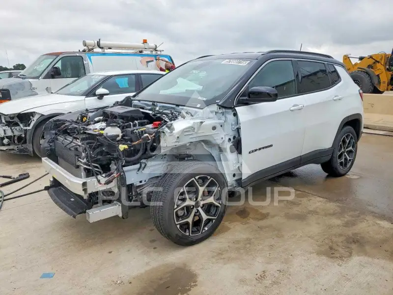 2025 Jeep COMPASS photo
