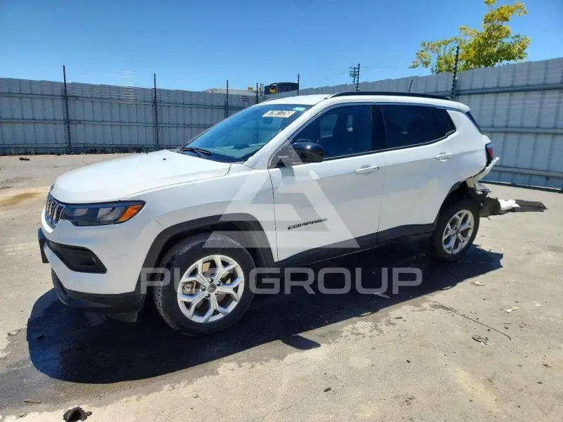 2025 Jeep COMPASS photo