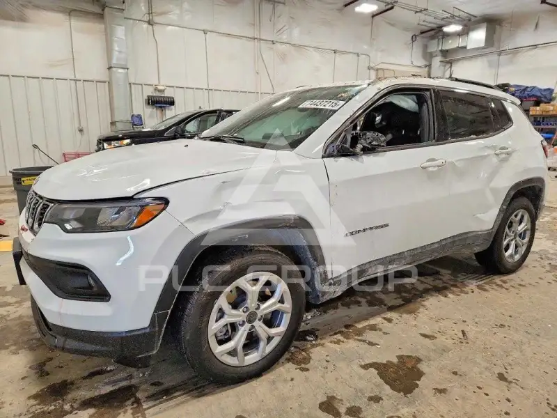 2025 Jeep COMPASS photo