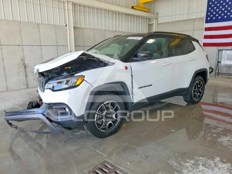 2025 Jeep COMPASS фото