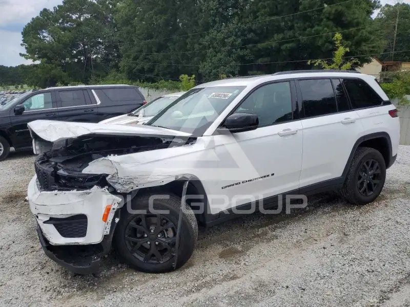 2025 Jeep CHEROKEE photo