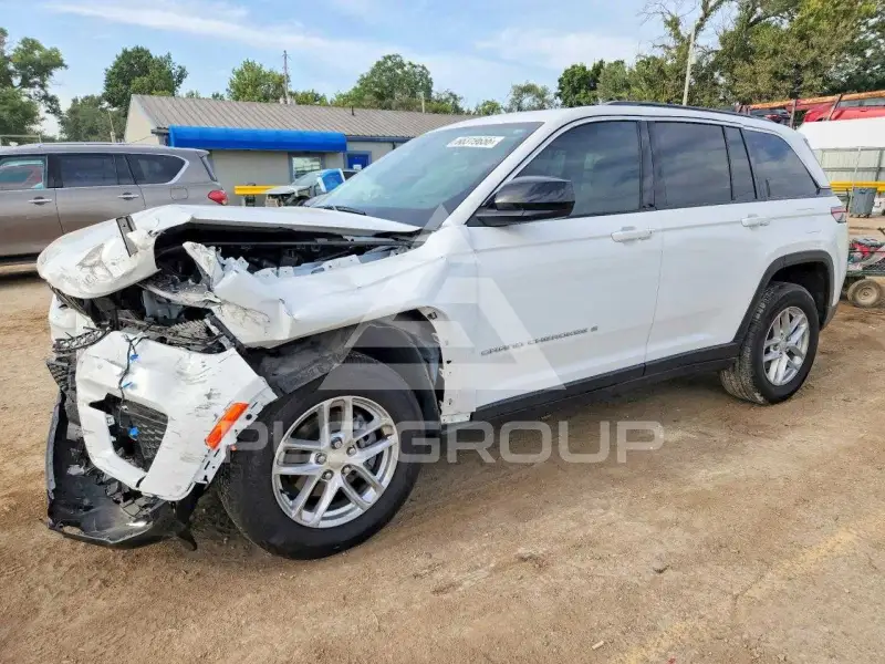 2025 Jeep CHEROKEE photo