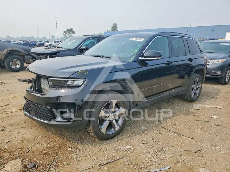 2025 Jeep CHEROKEE photo