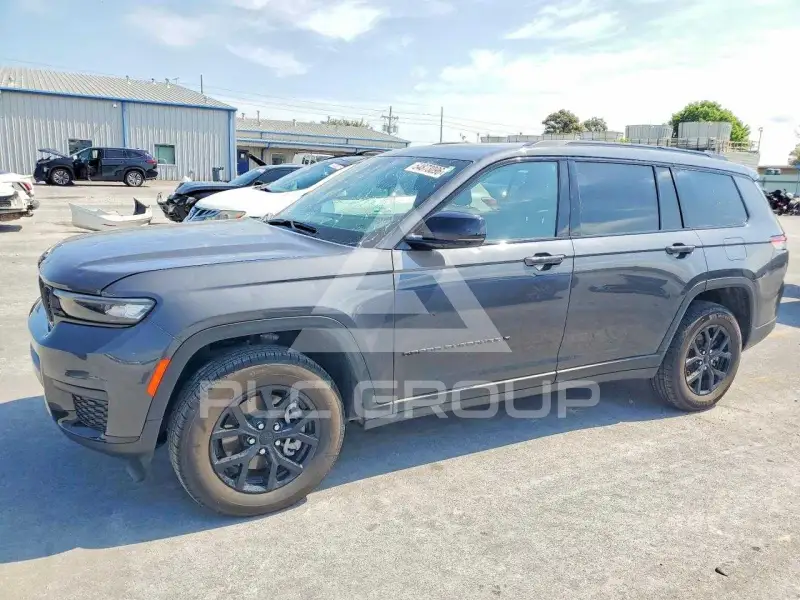 2025 Jeep CHEROKEE photo