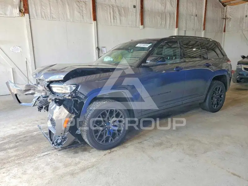 2025 Jeep CHEROKEE photo