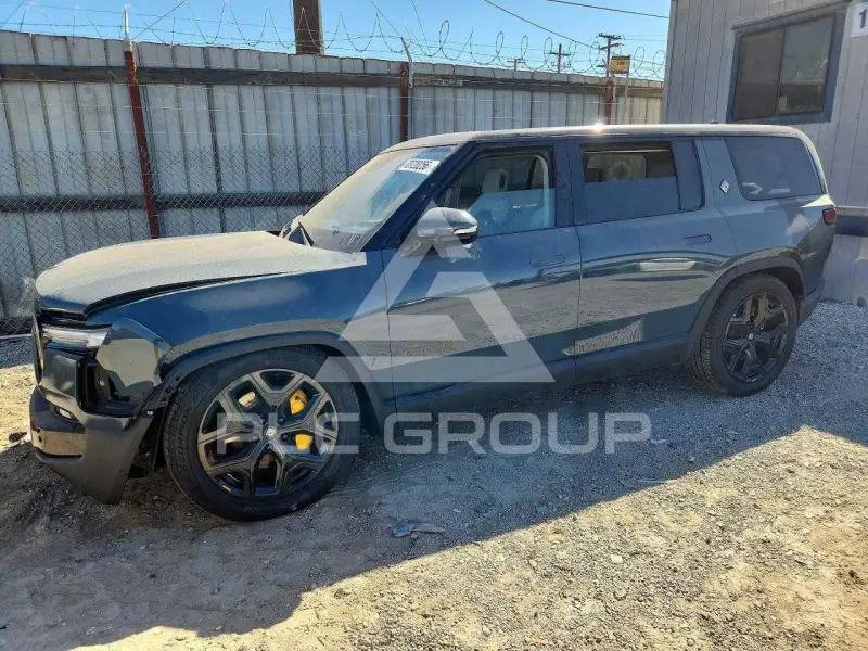 2025 Rivian R1S фото