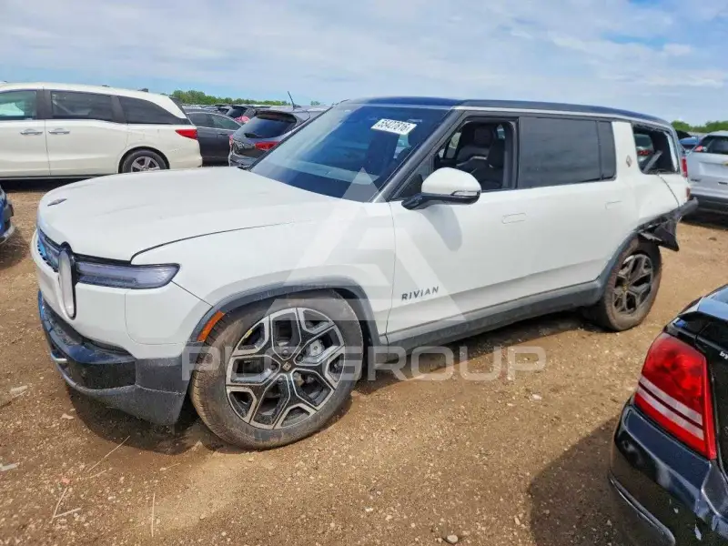 2025 Rivian R1S фото