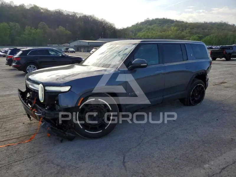 2025 Rivian R1S photo