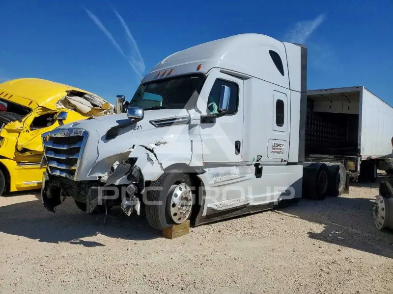 2025 Freightliner All Other фото