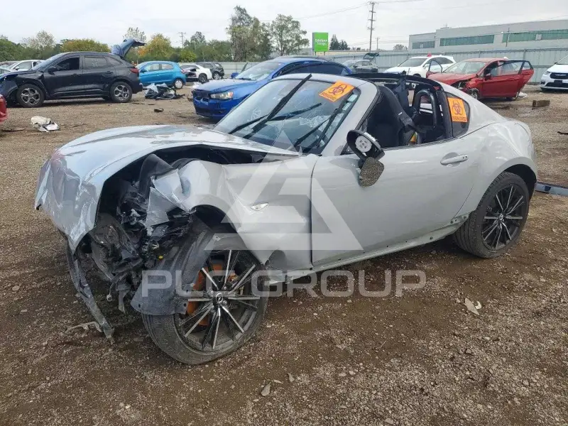 2025 Mazda MX-5 фото