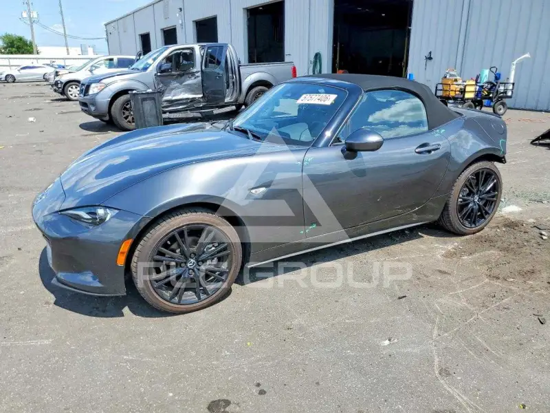 2025 Mazda MX-5 фото