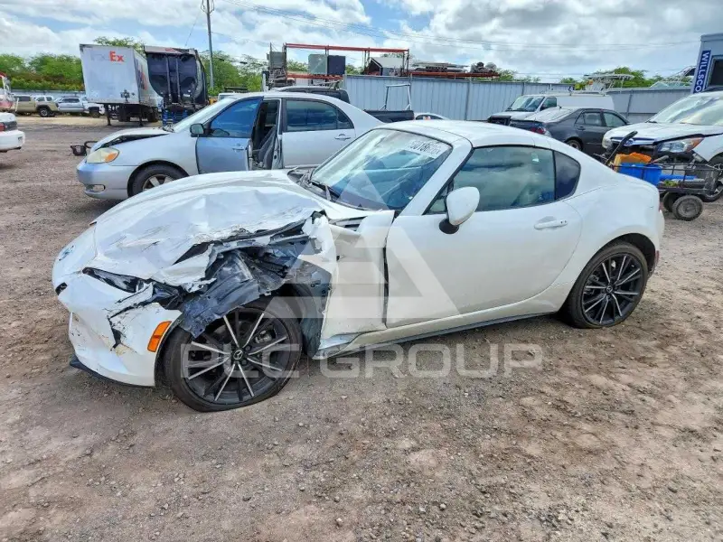 2025 Mazda MX-5 фото