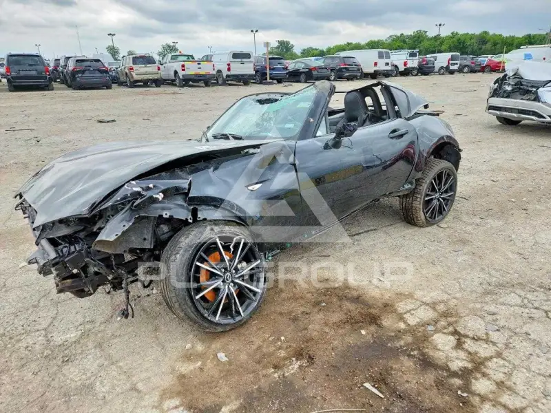 2025 Mazda MX-5 photo