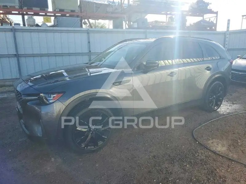 2025 Mazda CX-90 photo