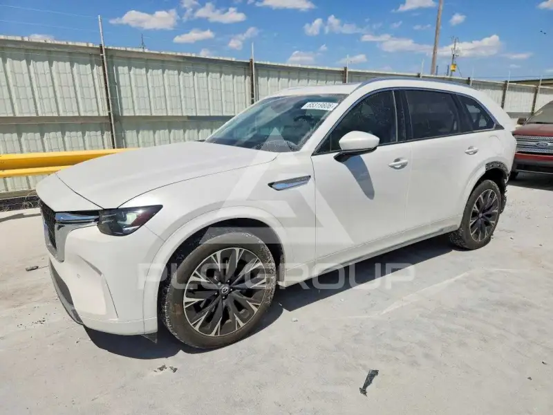 2025 Mazda CX-90 photo