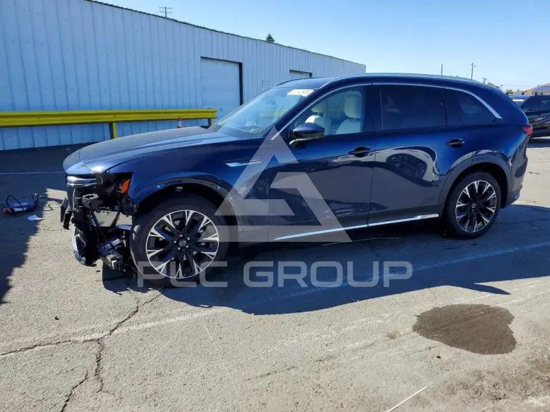 2025 Mazda CX-90 photo