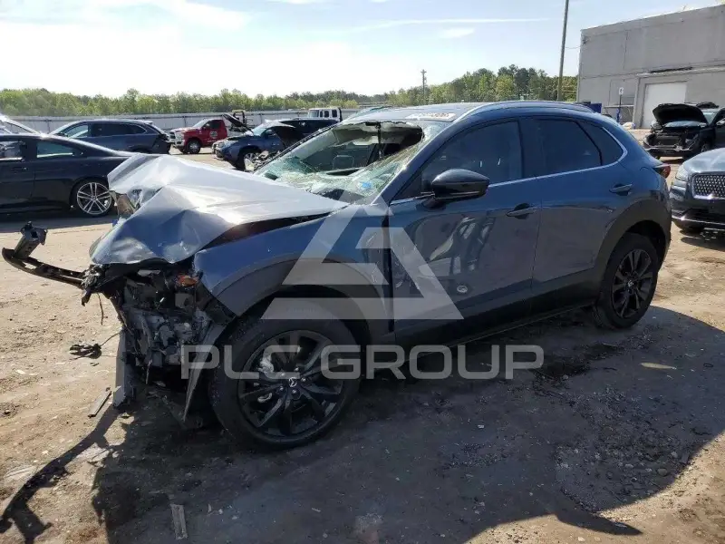 2025 Mazda CX-3 фото