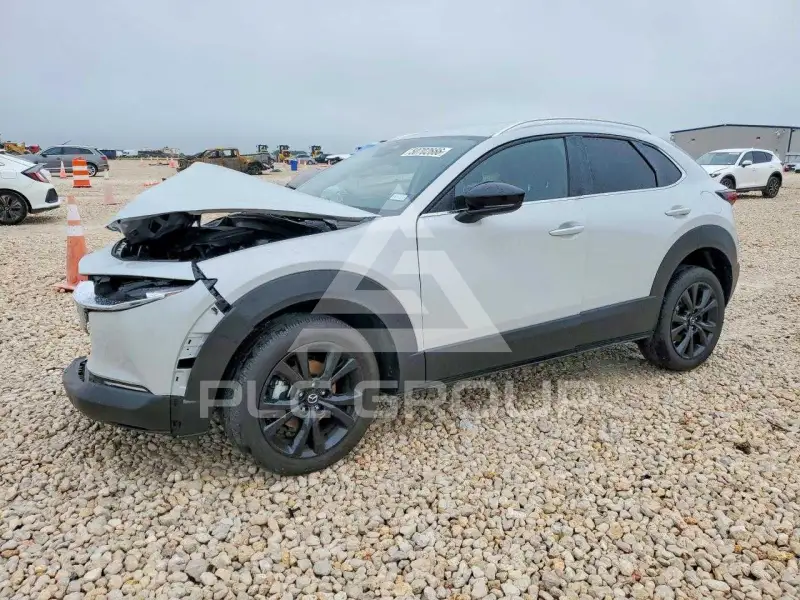 2025 Mazda CX-3 photo