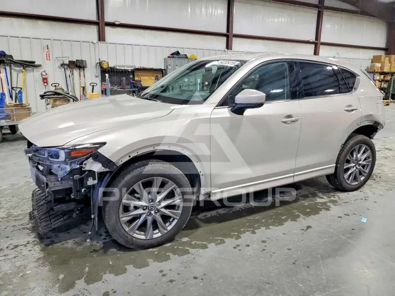 2025 Mazda CX-5 photo