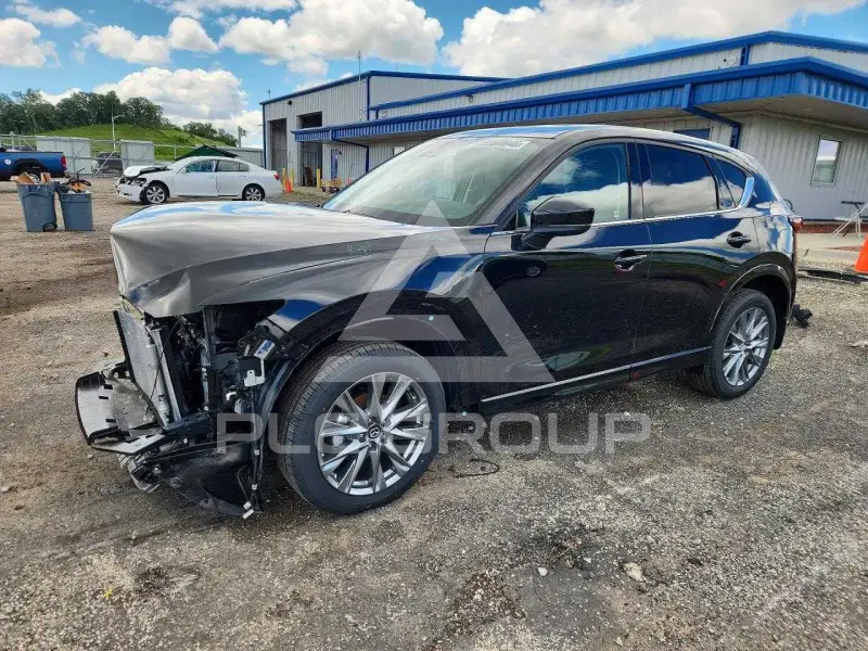 2025 Mazda CX-5 photo
