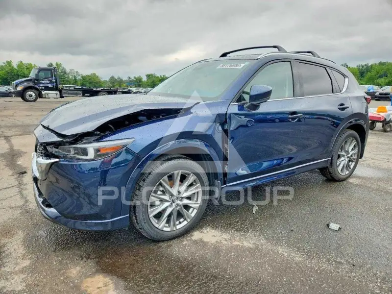 2025 Mazda CX-5 photo