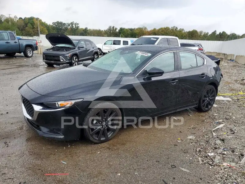 2025 Mazda 3 photo