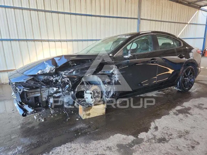 2025 Mazda 3 photo