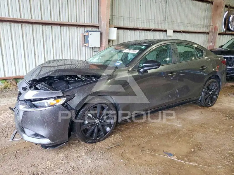 2025 Mazda 3 photo