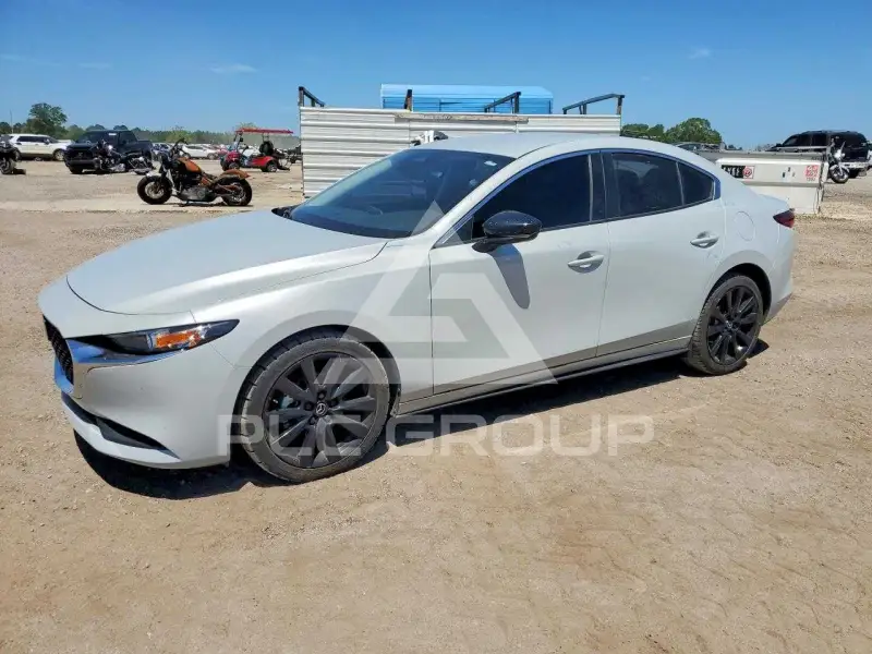2025 Mazda 3 фото