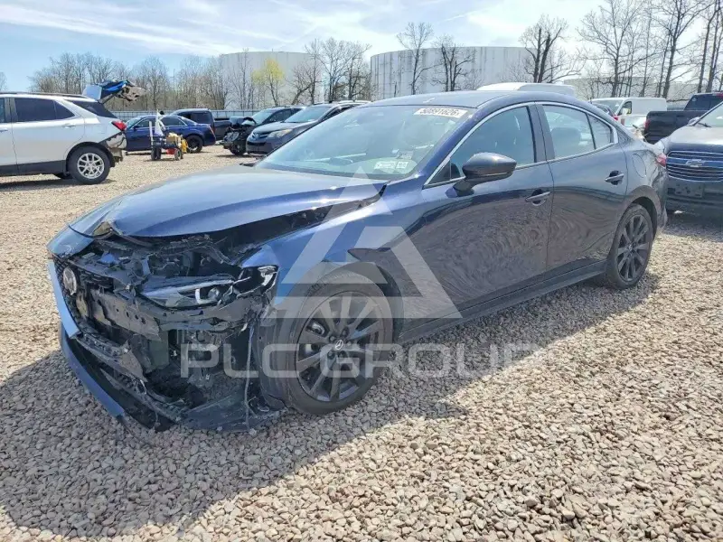 2025 Mazda 3 photo