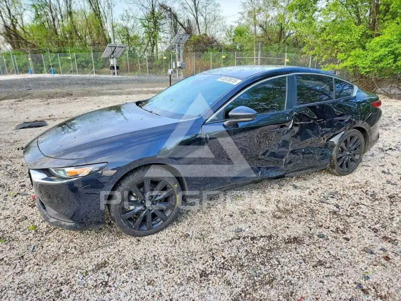 2025 Mazda 3 photo