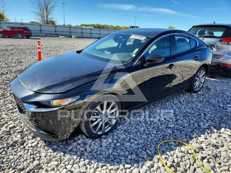 2025 Mazda 3 photo