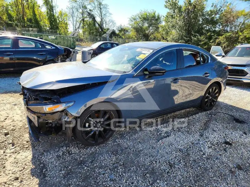 2025 Mazda 3 фото