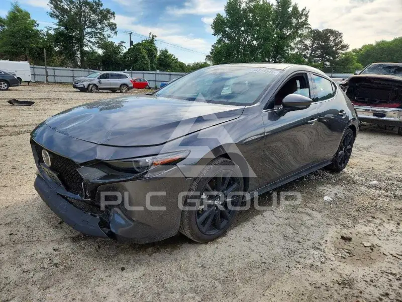 2025 Mazda 3 photo