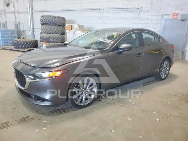 2025 Mazda 3 photo